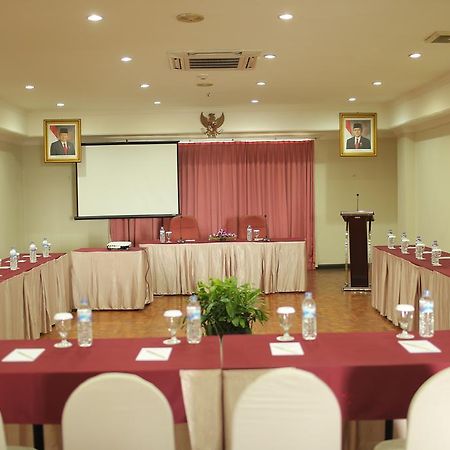 Weta International Hotel Surabaya Eksteriør bilde